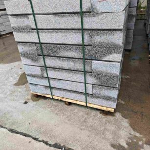 贵州芙蓉白路牙石，马路牙子