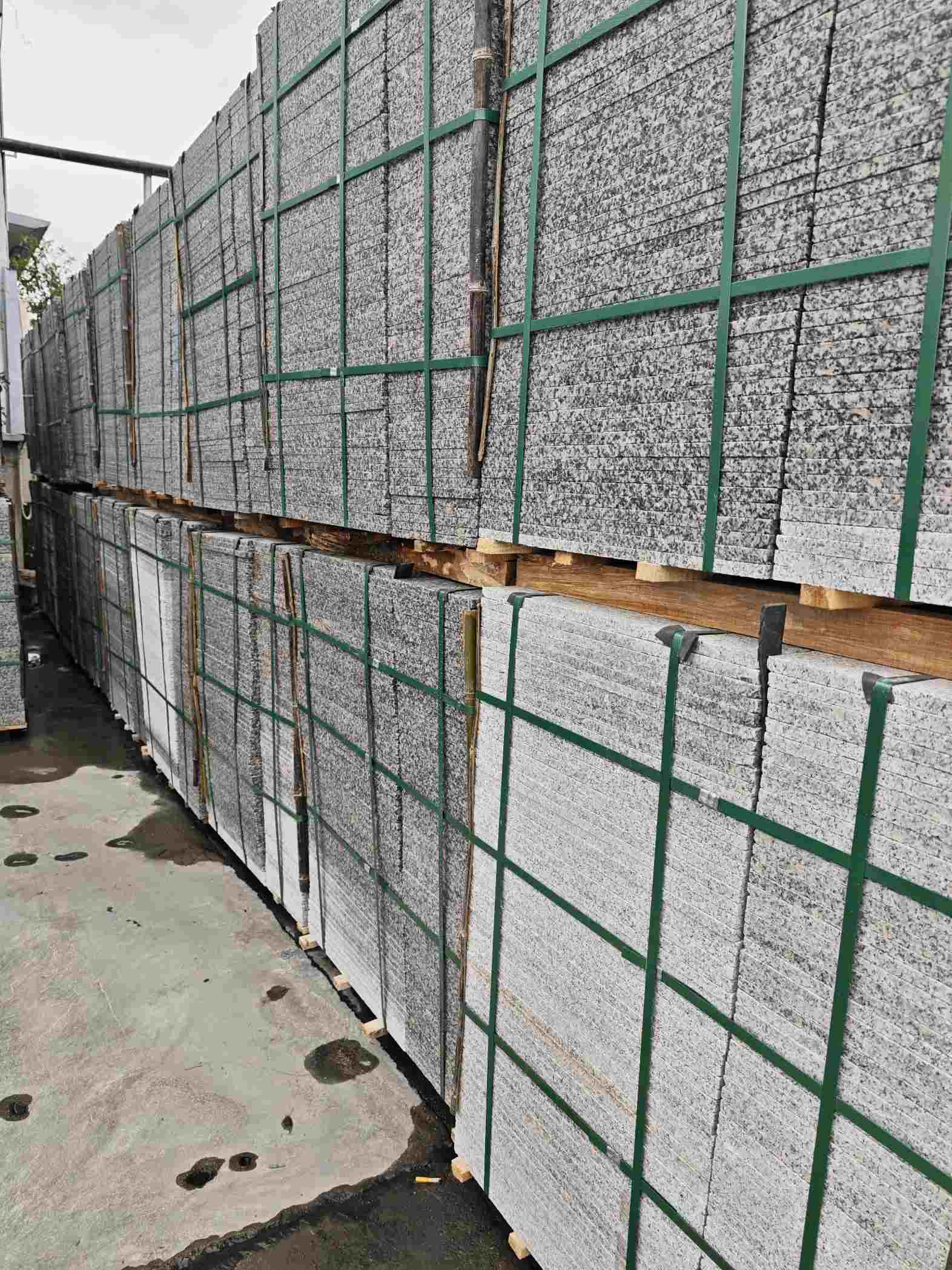 贵州芙蓉白地铺石，石材地铺石