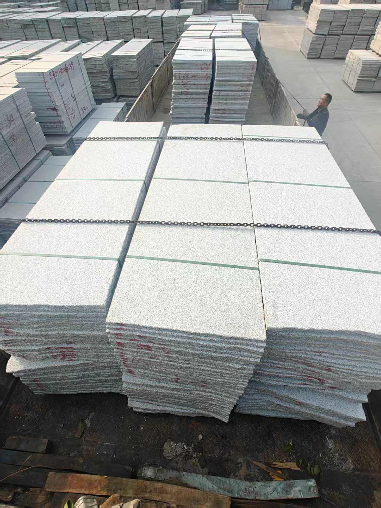 贵州芝麻白毛板，石材毛板