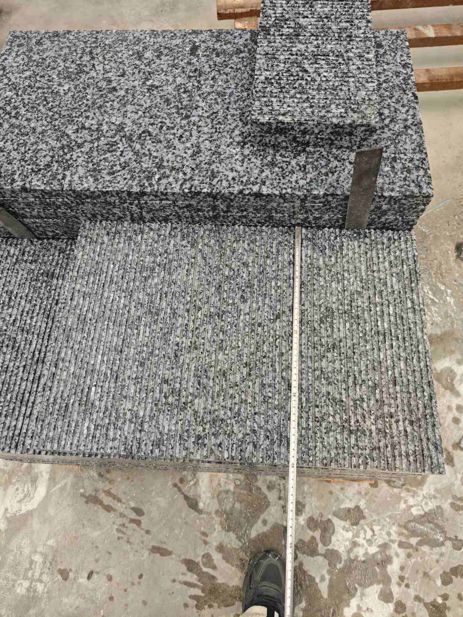 贵州芝麻黑拉丝面