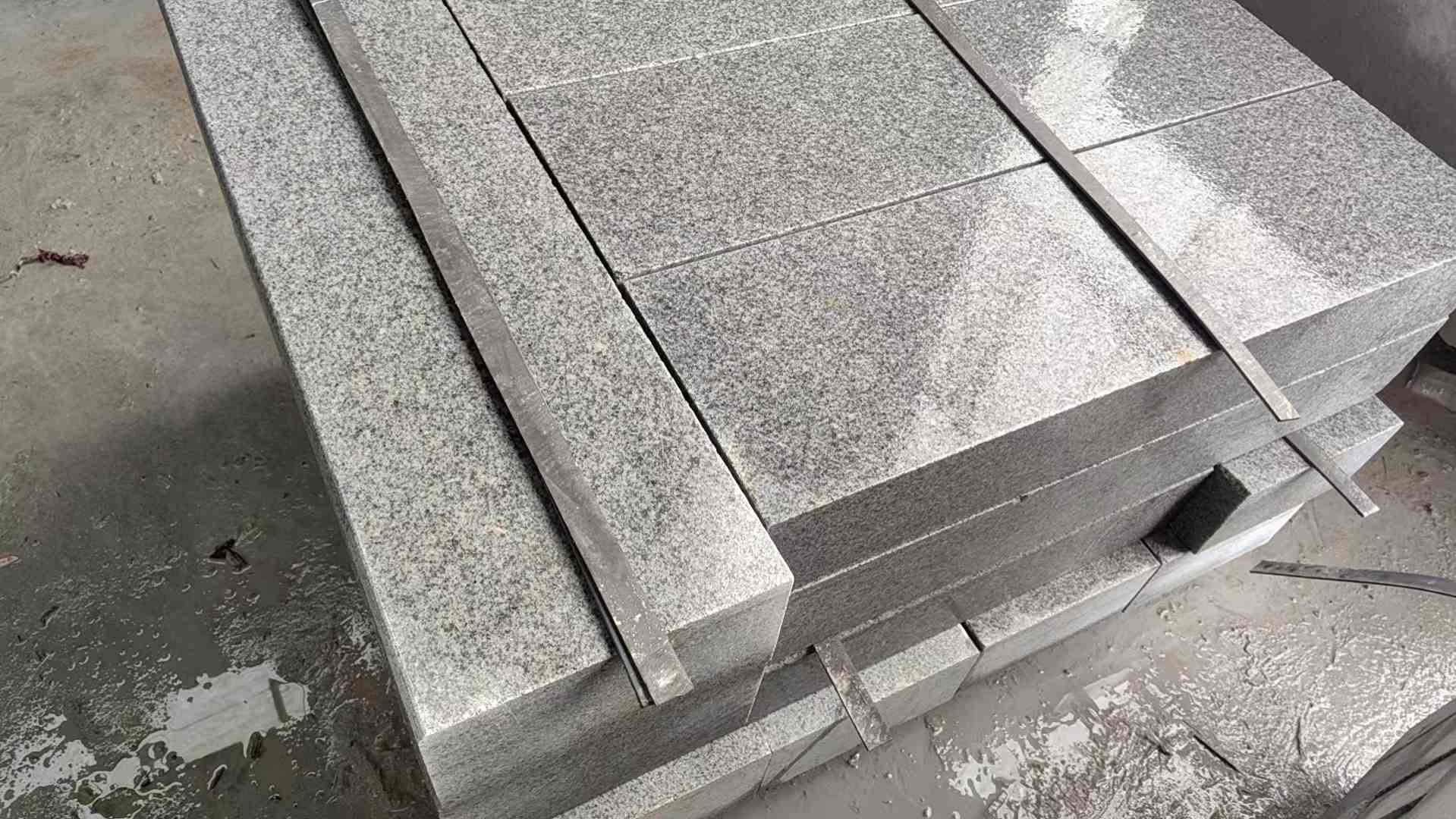 贵州芝麻灰 芝麻白 路牙石 路侧石 马路牙子